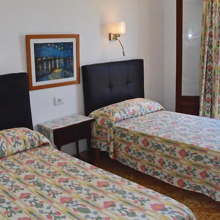 بيت للعطل 4 Bedroom Gorgeous In Picafort